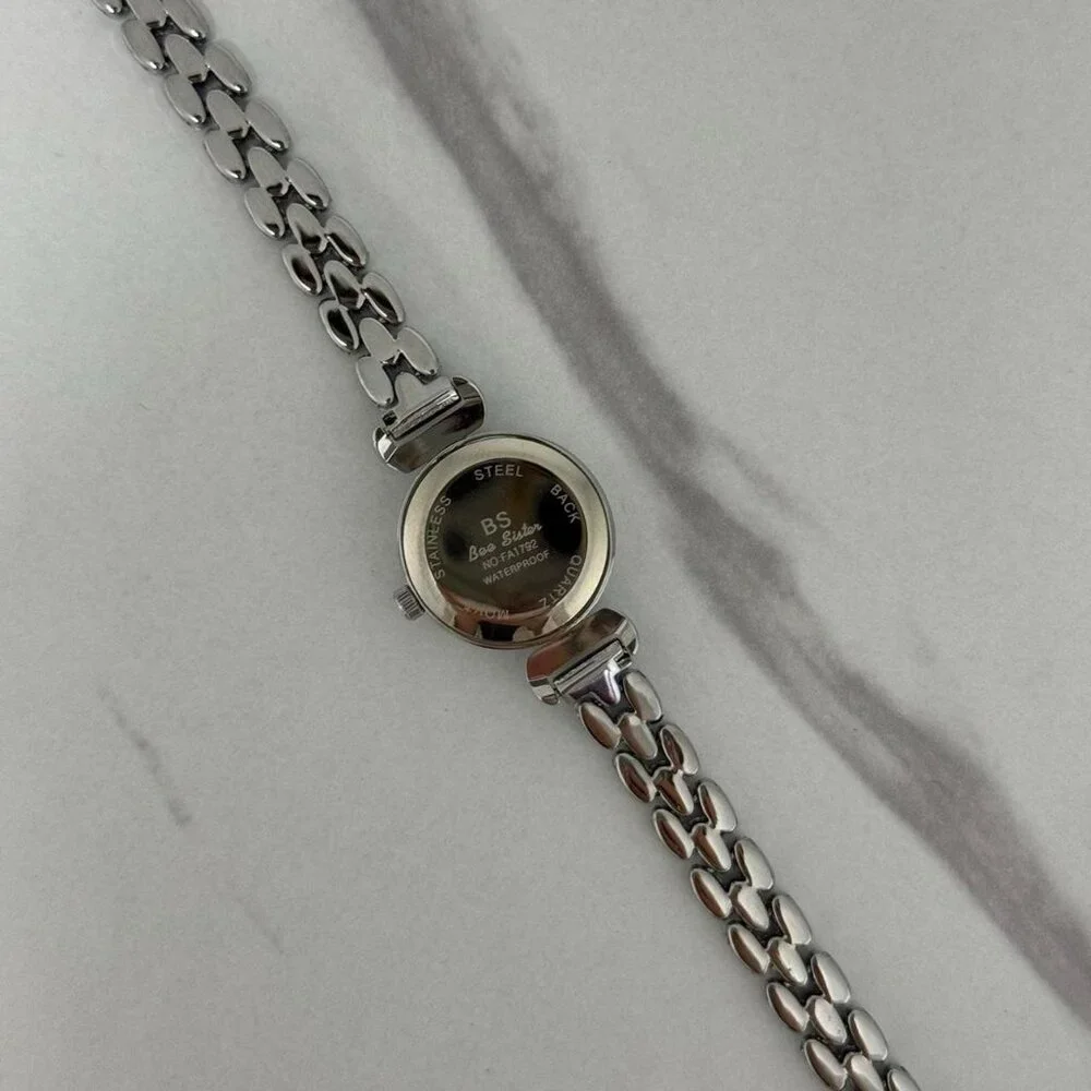 Sku:0176 cute vintage style mini silver watch bracelet + in a gift‎ box
